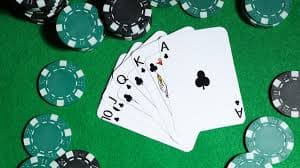 xbat Jelajahi meja dan permainan